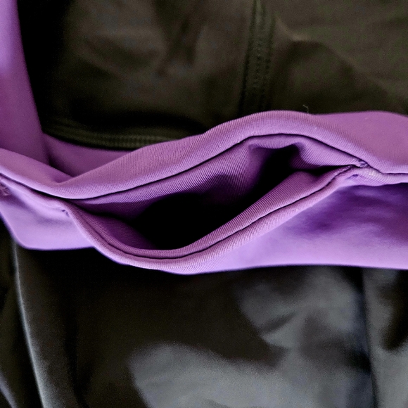 NWT Adore Me Cali Crop Plus Capri Length Leggings Size 4X Black & Purple - Picture 7 of 9